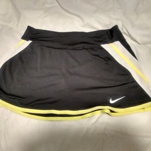 Nike dri fit skort size Medium